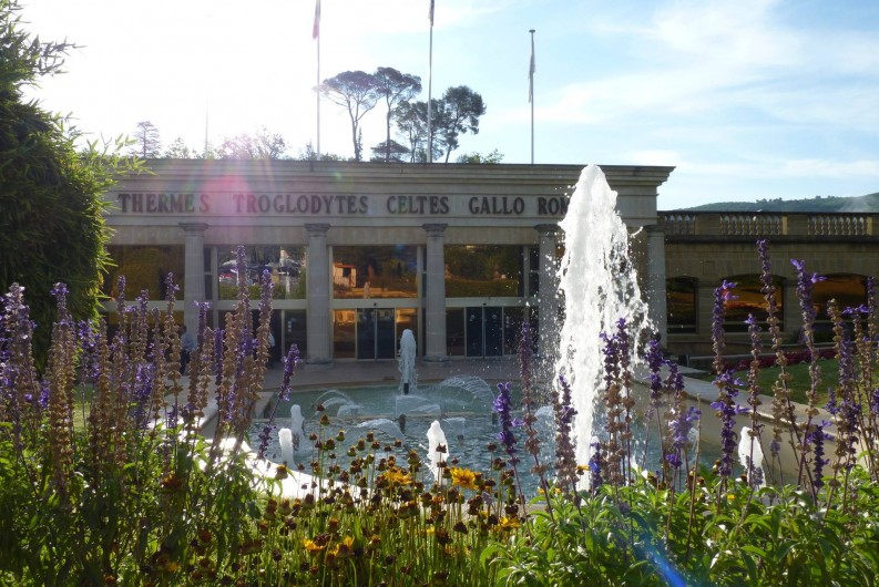 Location de vacances - Studio à Gréoux-les-Bains - Les Thermes de Gréoux, 1