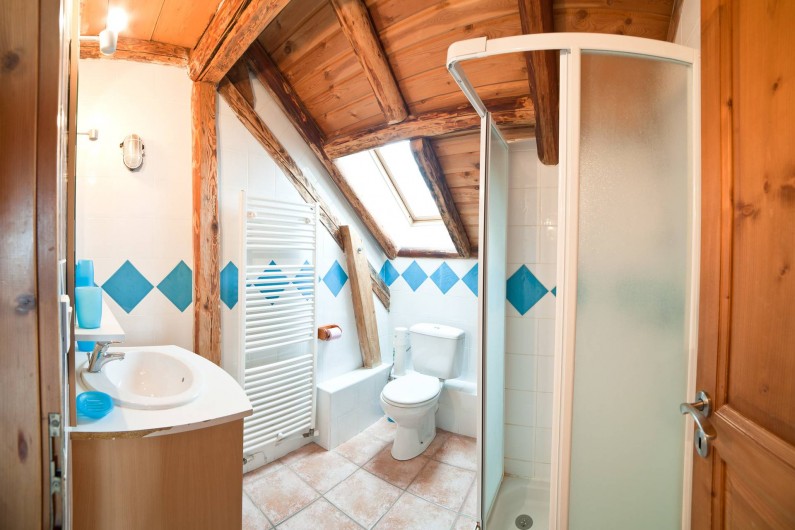 Location de vacances - Appartement à Albiez-le-Vieux - salle de douche 2 + wc
