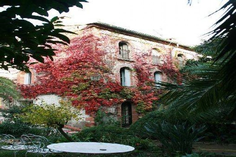 Location de vacances - Appartement à Collioure - la chambre1 dite du capitaine se situe au 1er étage fenêtre de gauche