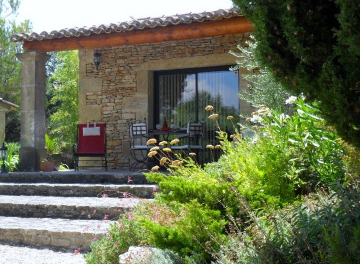 Location de vacances - Mas à Venasque - Façade mazet Ventoux