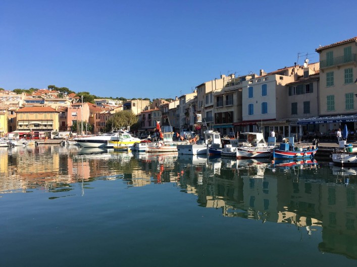 Location de vacances - Appartement à Cassis - Le petit port de CASSIS