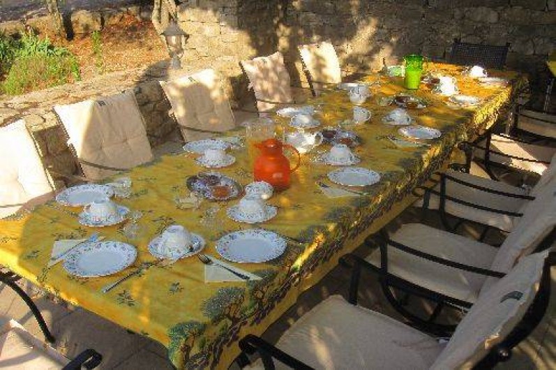 Location de vacances - Chambre d'hôtes à Les Vans - Terrasse Avec petit-déjeuner
