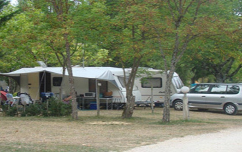 Location de vacances - Bungalow - Mobilhome à Saint-Pierre-Lafeuille
