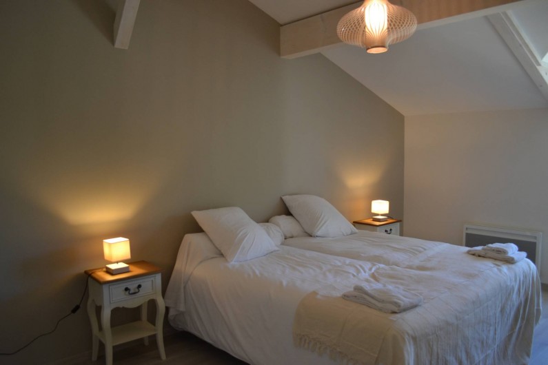 Location de vacances - Gîte à Lougratte - Chambre avec sa salle d'eau 2 lits ou 1 lit