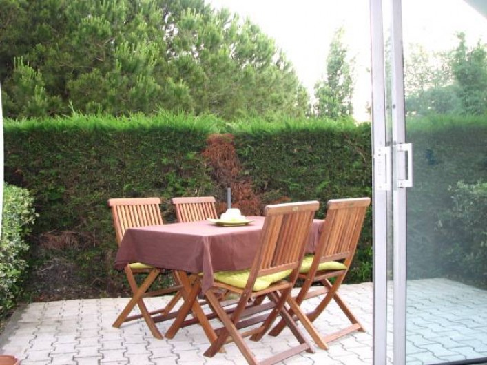 Location de vacances - Appartement à La Grande-Motte - Jardinet