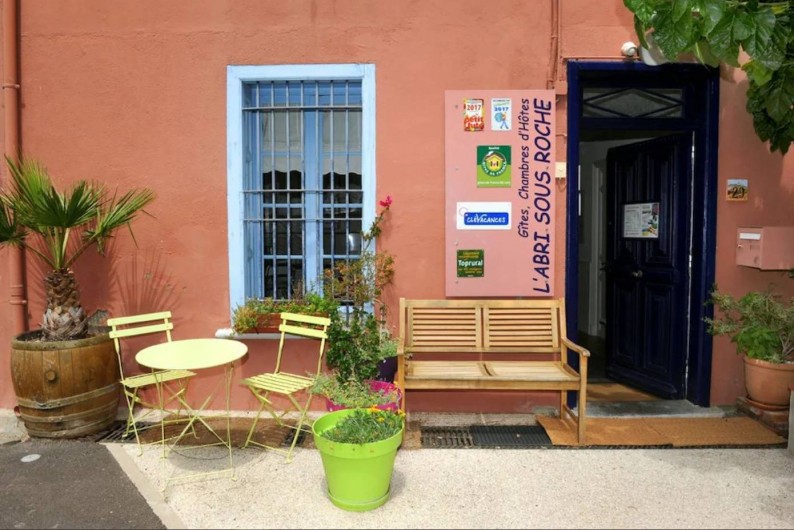 Location de vacances - Chambre d'hôtes à Tautavel - L'Abri sous Roche - Entrée