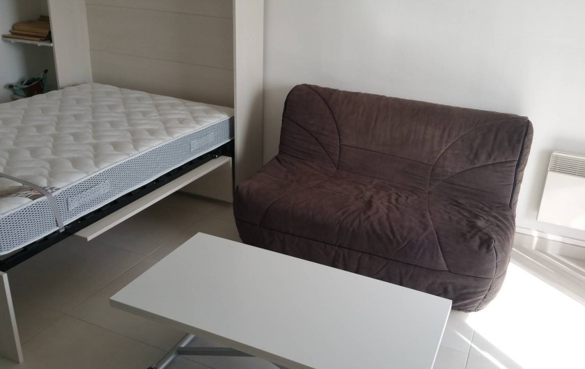 Location de vacances - Studio à Saint-Jean-de-Monts - lit ouvert