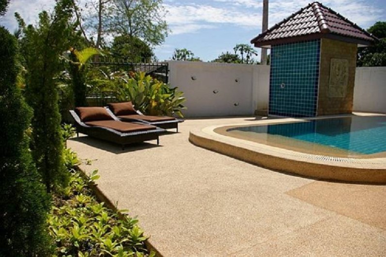 Location de vacances - Maison - Villa à Phe - Sun dek & shower near swimming pool