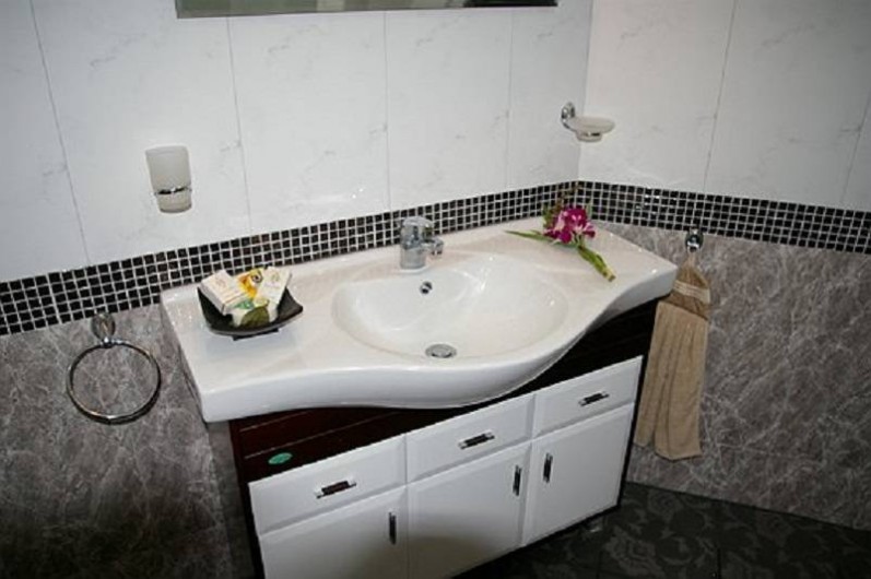 Location de vacances - Maison - Villa à Phe - Her private Bathroom