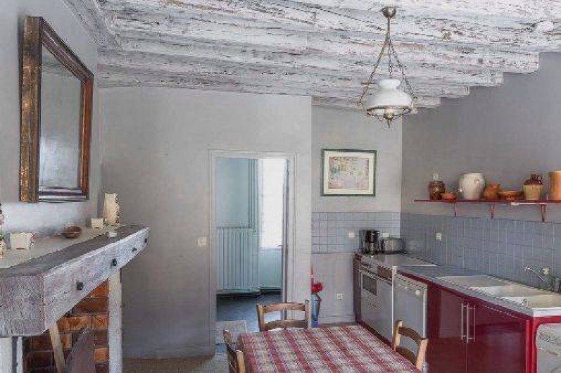 Location de vacances - Gîte à Druyes-les-Belles-Fontaines - la cuisine ouverte