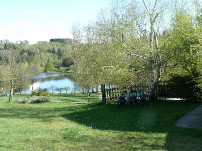 Location de vacances - Bungalow - Mobilhome à Villefranche-de-Rouergue - vue d'un des gites