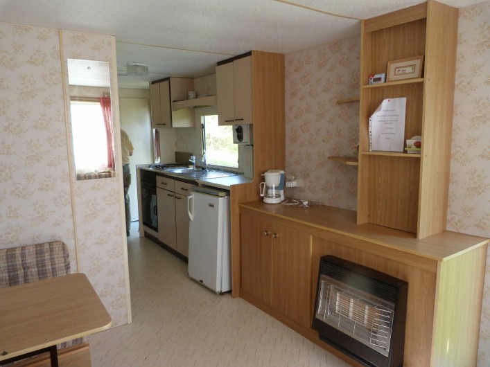 Location de vacances - Bungalow - Mobilhome à Villefranche-de-Rouergue - intérieur d'un des mobil home