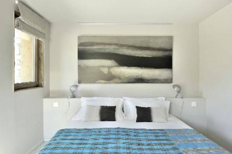 Location de vacances - Chalet à Saint-Martin-de-Belleville - Détail d'une chambre double.