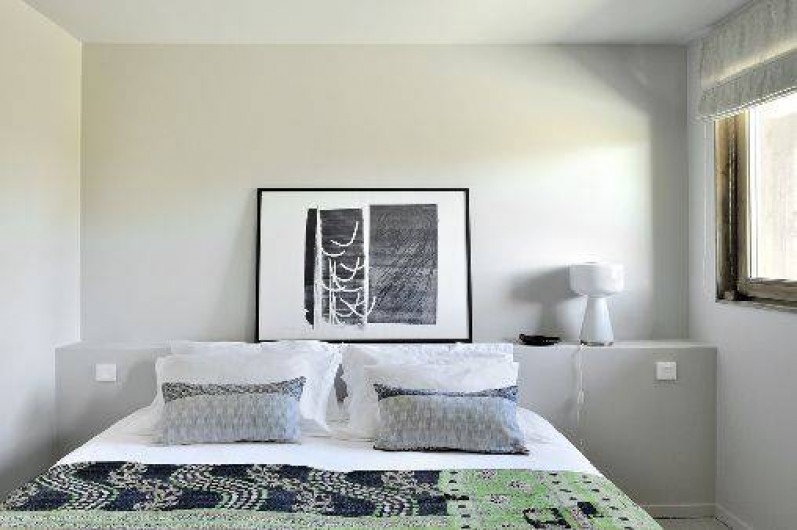 Location de vacances - Chalet à Saint-Martin-de-Belleville - Détail d'une chambre double.