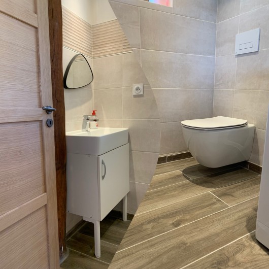 Location de vacances - Chalet à Ustou - sanitaire au rdc + lave linge et sèche linge