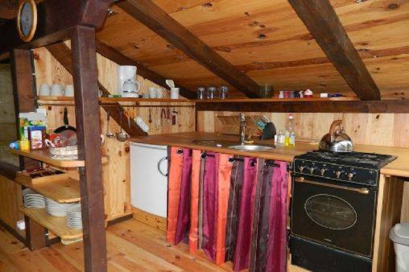 Location de vacances - Mas à Saint-Privat - La cuisine integrée