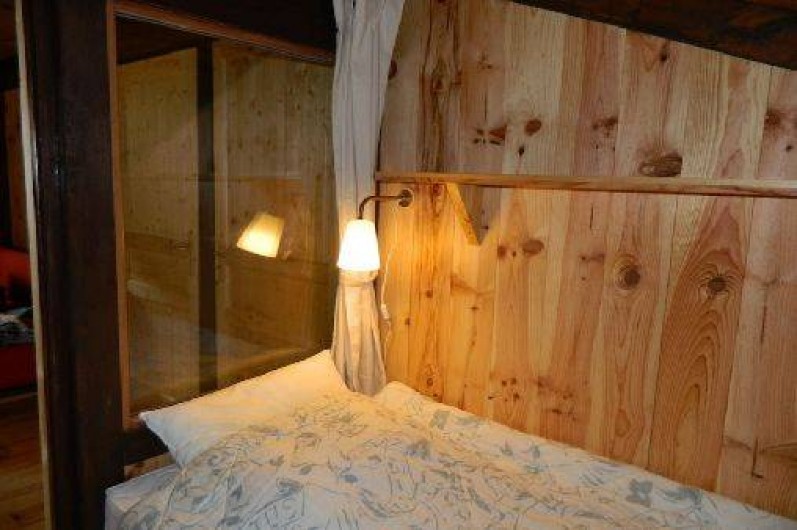 Location de vacances - Mas à Saint-Privat - La chambre d'enfants avec deux lits