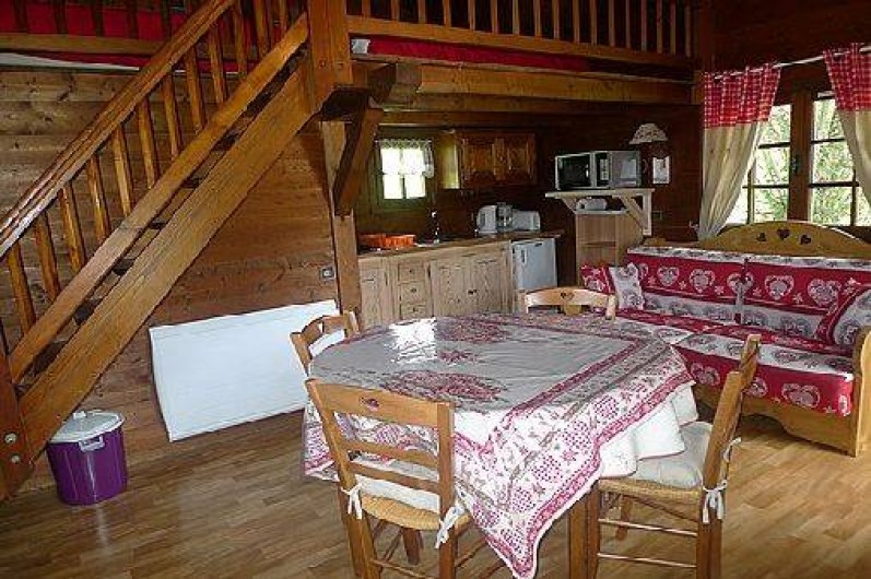 Location de vacances - Chalet à Megève - sejour avec lit rapido