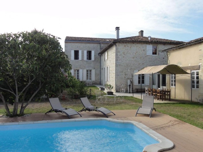 Location de vacances - Chambre d'hôtes à Saint-Yzans-de-Médoc - Maison