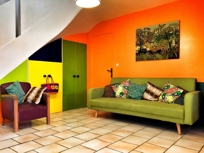 Location de vacances - Gîte à Vicq-sur-Gartempe - Coin salon avec canape convertible