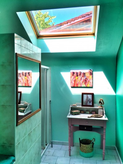 Location de vacances - Gîte à Vicq-sur-Gartempe - Salle de bains et douche italienne