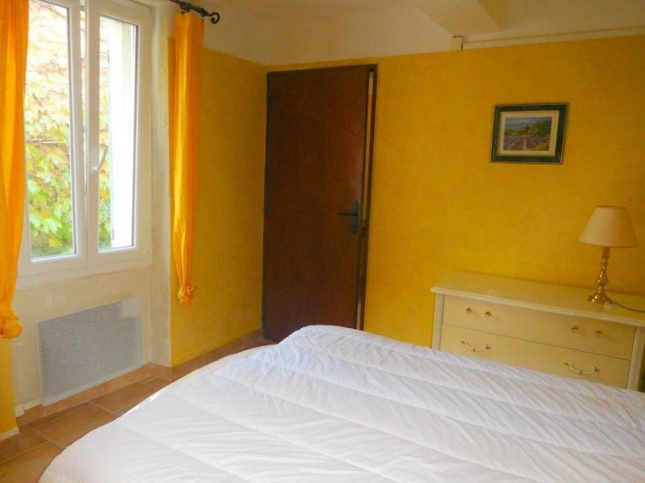 Location de vacances - Maison - Villa à Correns - La chambre du premier étage