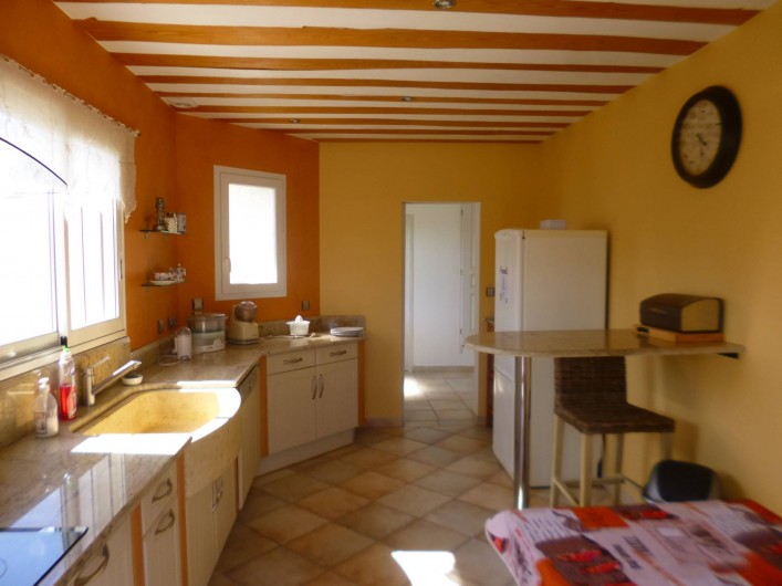 Location de vacances - Villa à Saint-Côme-et-Maruéjols - La cuisine provençale.....