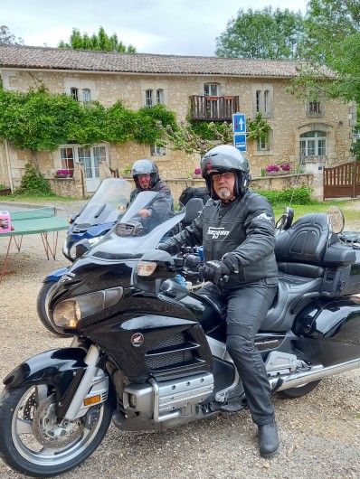 Location de vacances - Gîte à Saint-Front-de-Pradoux - Les motards sont les bienvenus !