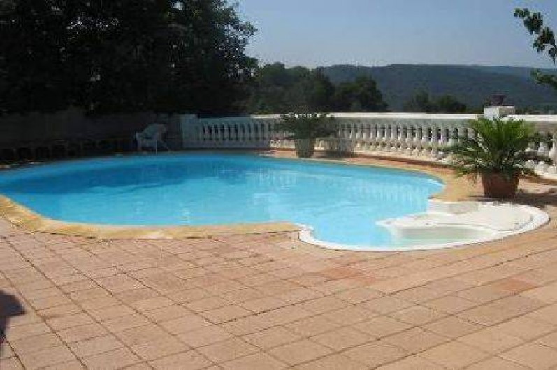 Location de vacances - Villa à Pierrefeu-du-Var - Piscine vue Est