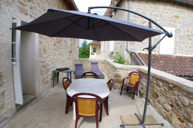 Location de vacances - Gîte à Faycelles - Terrasse privative
