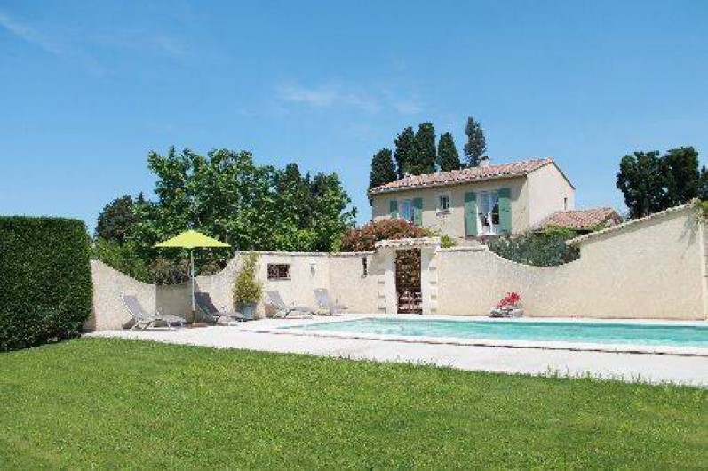 Location de vacances - Mas à Cabannes - Vue d'ensemble