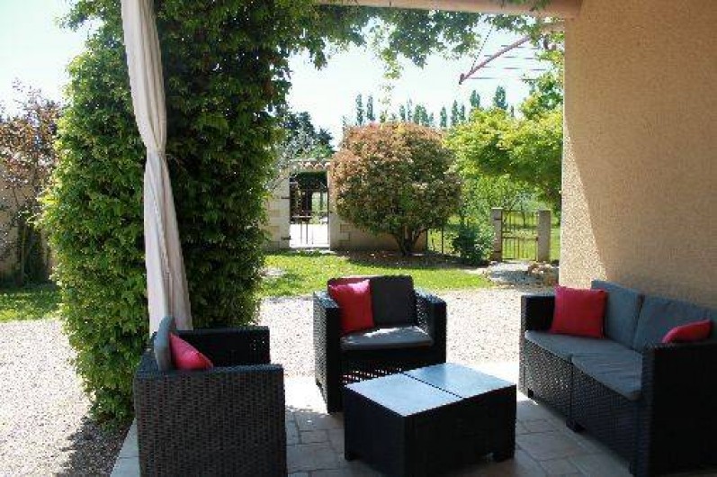 Location de vacances - Mas à Cabannes - Coin détente / terrasse