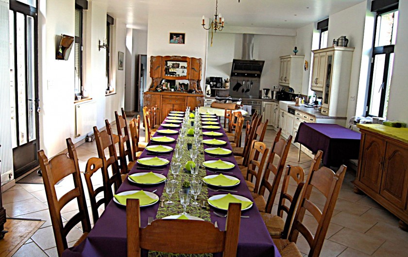 Location de vacances - Gîte à Mons-Boubert - Le séjour et la cuisine