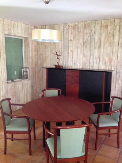 Location de vacances - Maison - Villa à Arpaillargues-et-Aureillac - salle à manger - séjour