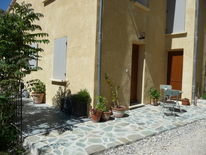 Location de vacances - Gîte à Aubres - Petite terrasse