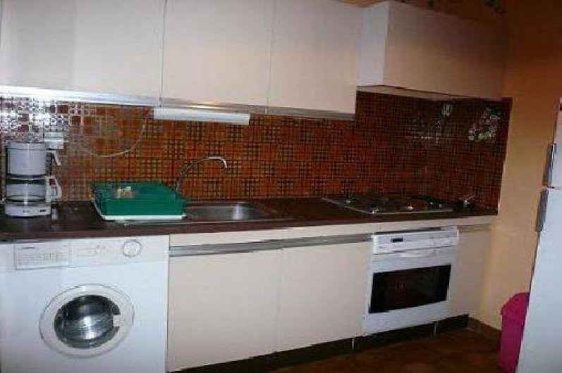 Location de vacances - Appartement à La Ciotat - Cuisine lave linge, four, plaque électrique, congel, refrigérateur,grille pain, 