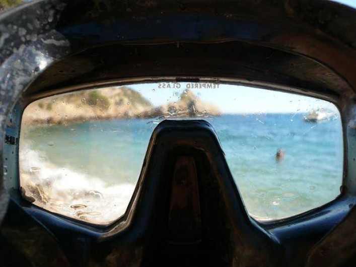 Location de vacances - Appartement à La Ciotat - Plage de galets,  avec de tres jolis fonds