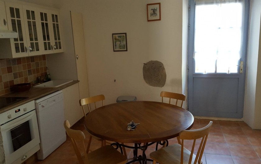Location de vacances - Appartement à Pomas - cuisine équipe