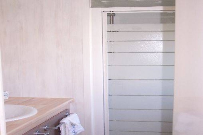Location de vacances - Bungalow - Mobilhome à Saint-Denis-d'Oléron - Douche