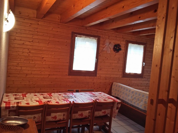 Location de vacances - Chalet à Lescheraines - salle à manger