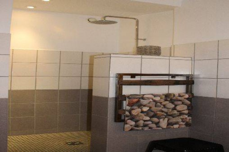 Location de vacances - Villa à Aubenas - Salle de Bain 1er étage