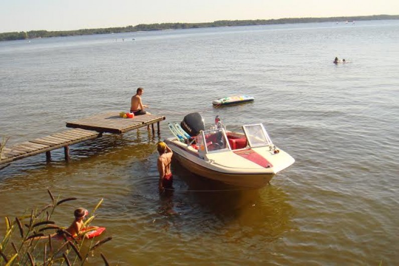 Location de vacances - Chalet à Parentis-en-Born - appontage bateau