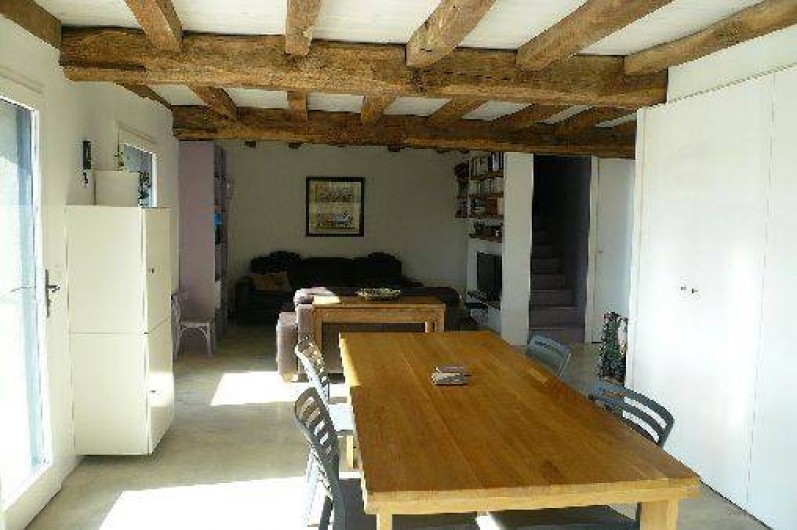 Location de vacances - Gîte à Lucq-de-Béarn - Rez de chaussée du gîte avec vue sur le salon