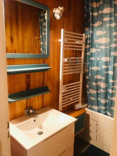 Location de vacances - Appartement à Les Claux - Salle de bain