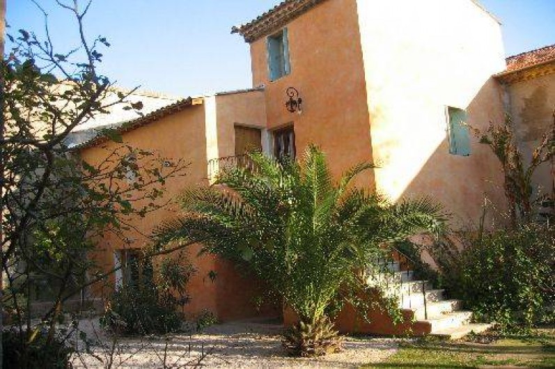 Location de vacances - Chambre d'hôtes à Fabrègues - Accès à la  chambre à Baldaquin et celle du Nom de la Rose.
