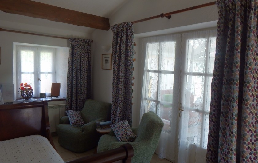 Location de vacances - Gîte à Meyras - nouvelle déco petit salon