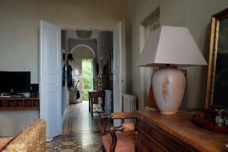 Location de vacances - Villa à Canari - enfilade entrée salon