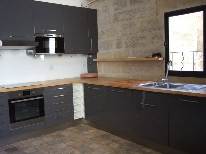 Location de vacances - Appartement à Pézenas - cuisine américaine
