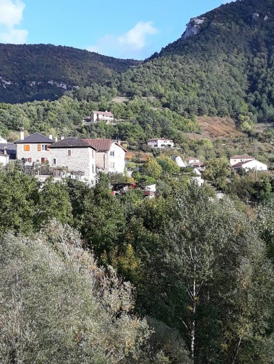 Location de vacances - Gîte à La Cresse - Le Gîte vu d'en face