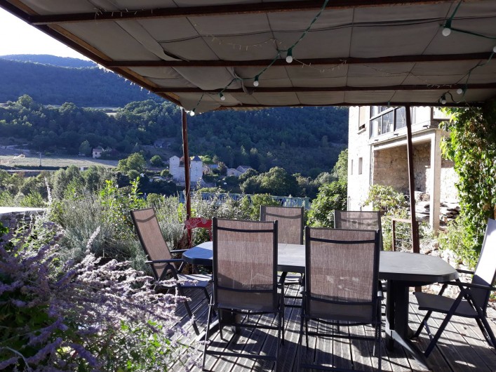 Location de vacances - Gîte à La Cresse - La cuisine d'été